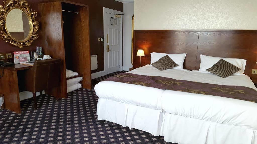 Best Western Foley Arms Hotel Great Malvern Bagian luar foto